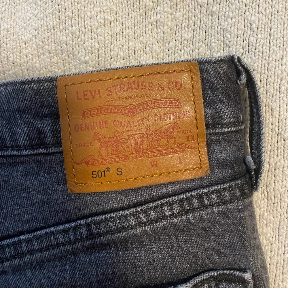 Levi’s 501 Skinny Fit Jeans - Picture 4 of 6